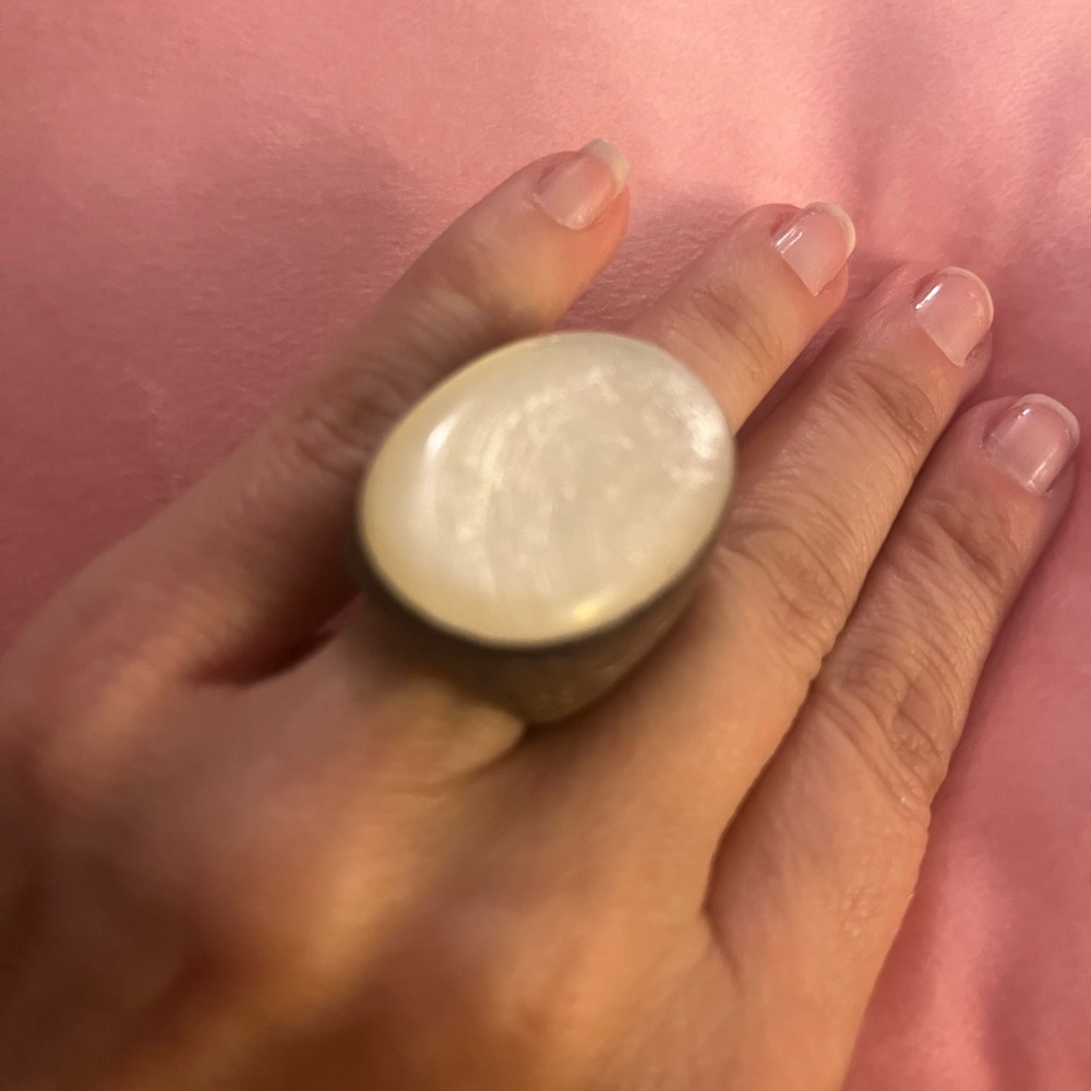 16# Boho White Oval Ring